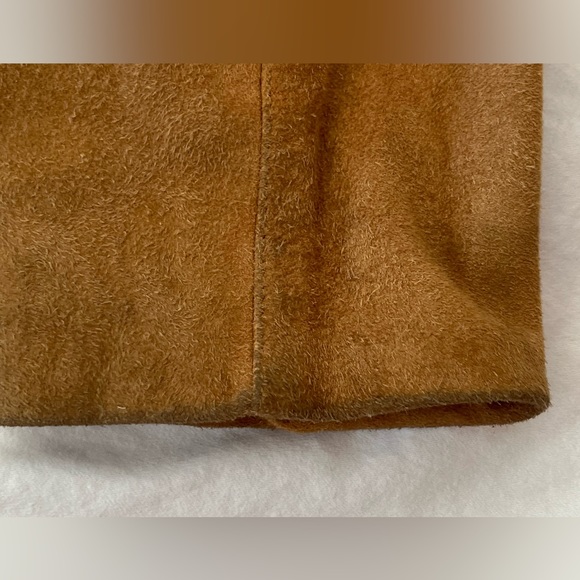 Detail Tan Suede Jacket, size large - Picture 4 of 6